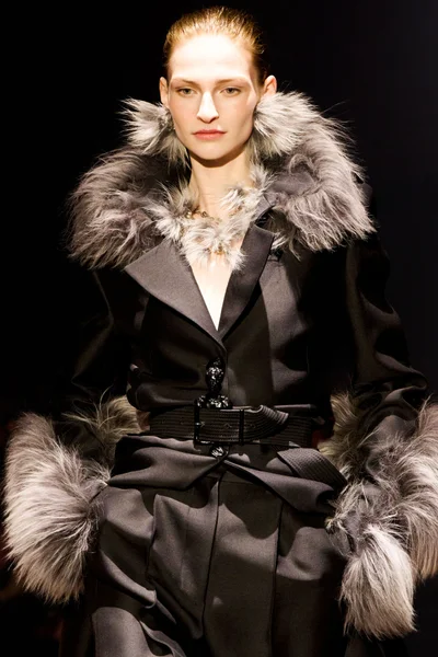 Look 72